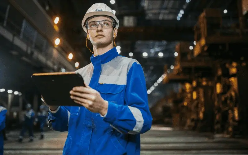 Ensure full RIDDOR compliance. Symbiant SHE Software captures incidents, automates reporting, and tracks corrective actions to completion